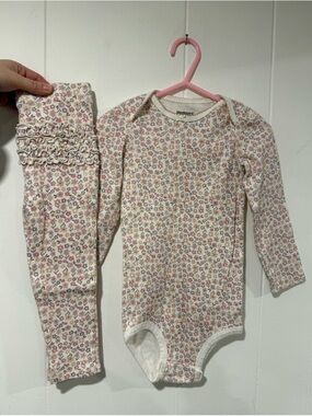 Huggies Floral Ruffle Baby Two-Piece Set